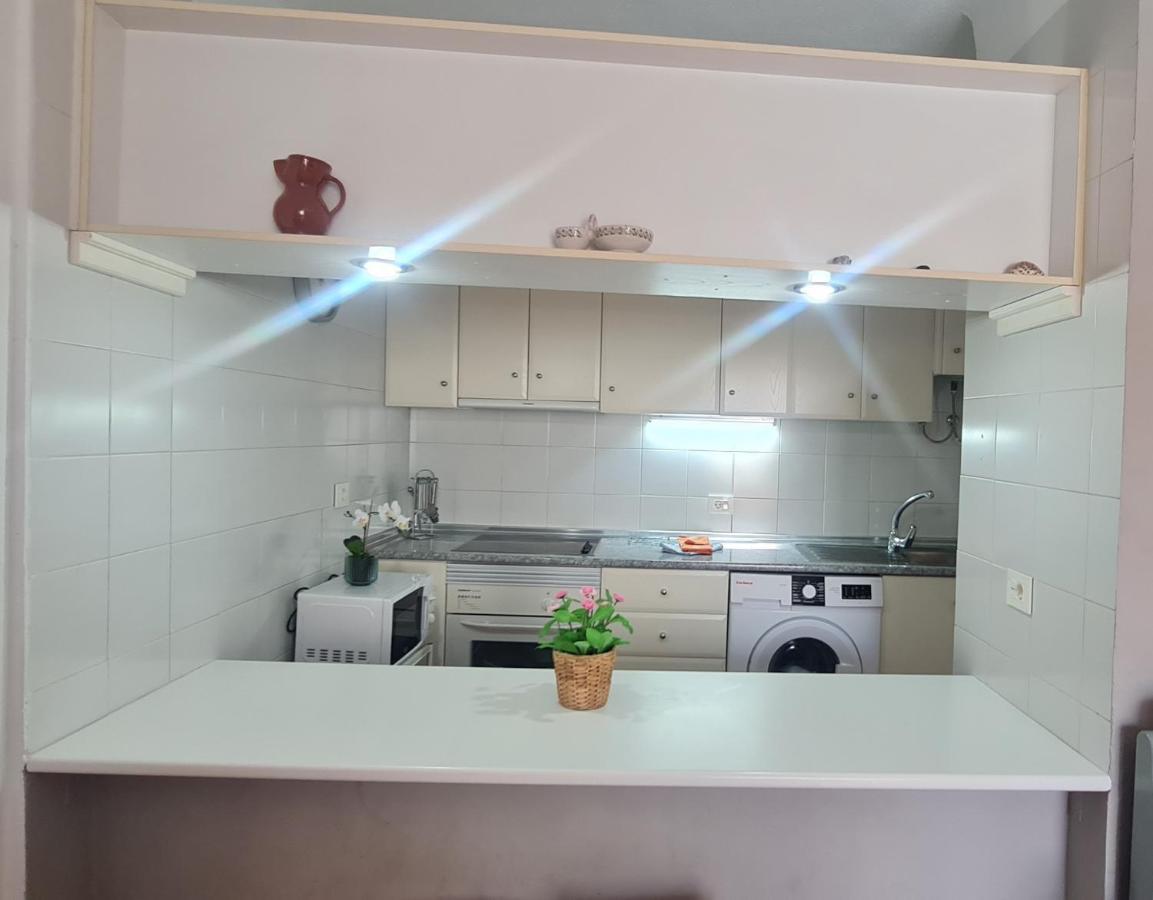 Vivienda Vacacional Marineda Sol Con Piscina El Medano 외부 사진